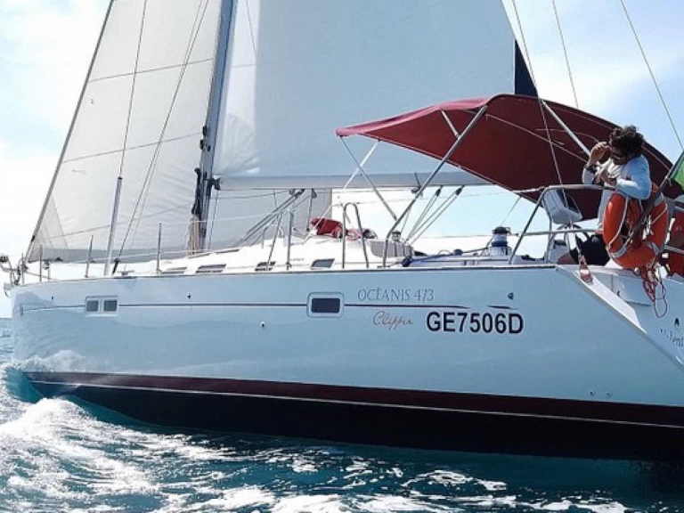 Hire Sailboat Bénéteau with a boat licence
