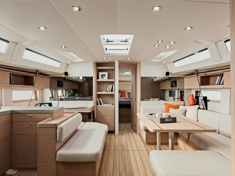 Charter a Bénéteau Oceanis 51.1 in Cannigione on Samboat