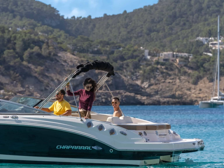 Motorboat to hire Sant Antoni de Portmany at the best price