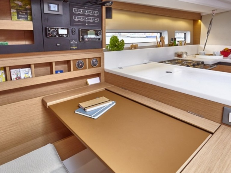 Yacht hire Procida cheap Sun Odyssey 440