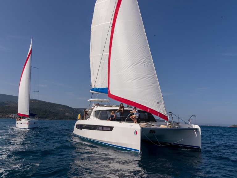 Yacht hire Le Marin cheap Leopard 45