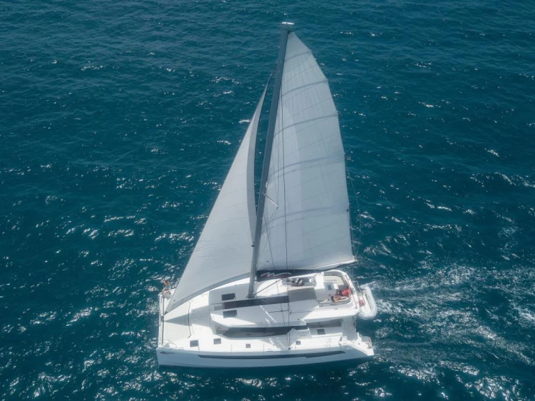 Yacht hire Marsh Harbour cheap Leopard 50