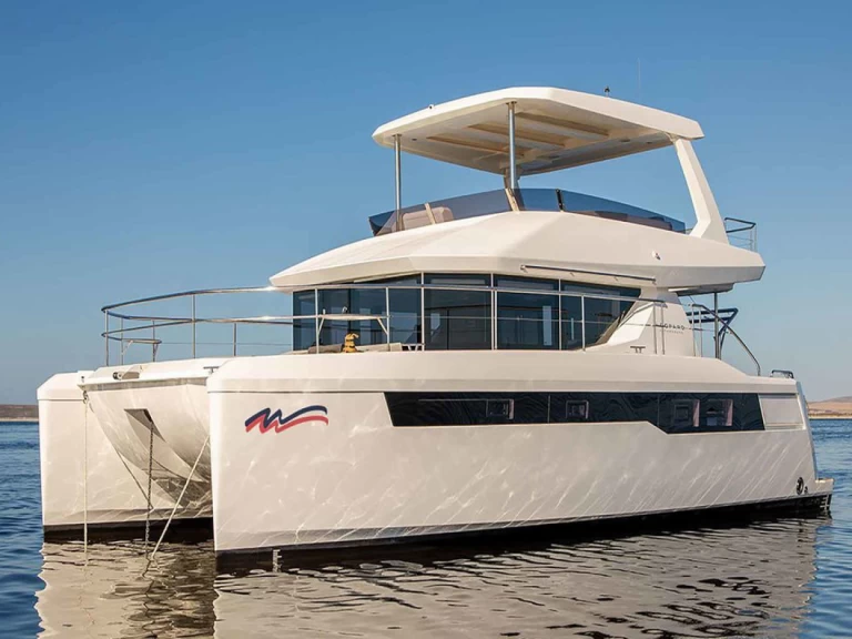 Yacht hire Gouvia cheap Leopard 40 Powercat