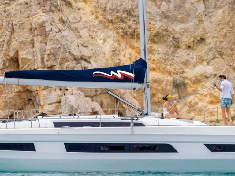 Yacht charter Piraeus - Dufour Dufour 41 on SamBoat