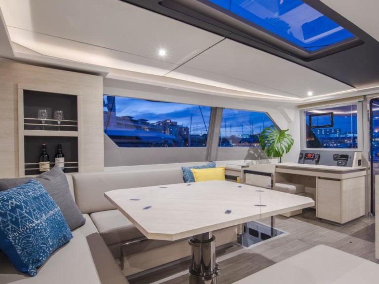Catamaran to hire Eden Island at the best price