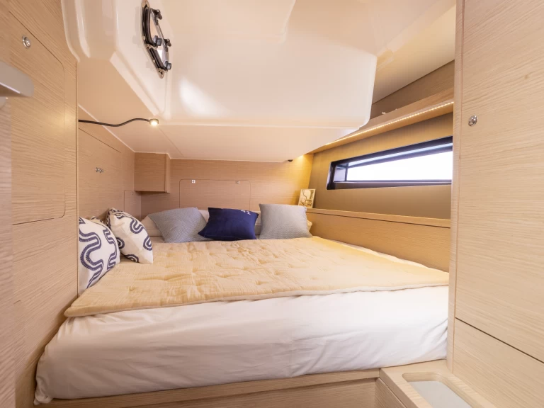 Yacht hire Dubrovnik cheap Dufour 41