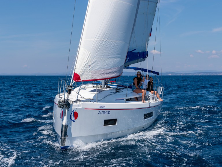 Yacht hire Road Town cheap Sunsail 42