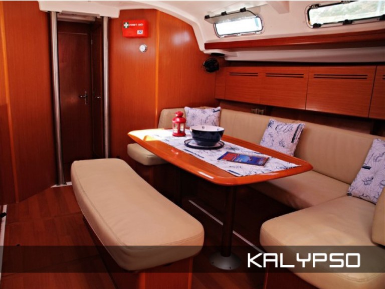 Hire Sailboat with or without skipper Bénéteau Gümbet