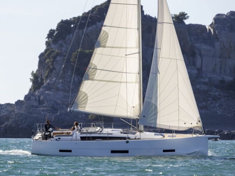 Yacht hire Marmaris (district) cheap Dufour 390 Grand Large