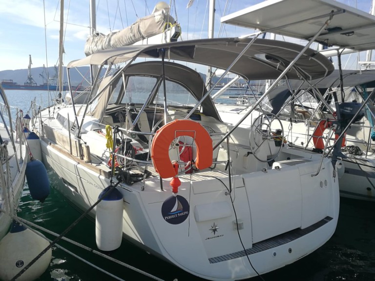 Sailboat to hire Skiathos at the best price
