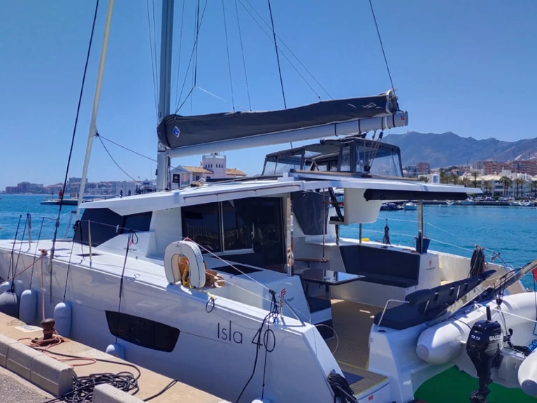 Yacht charter Playa de Talamanca - Fountaine Pajot Isla 40 on SamBoat