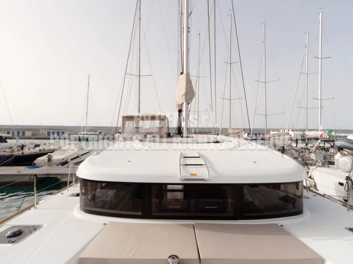 Catamaran hire in Capo d'Orlando - Lagoon Lagoon 40