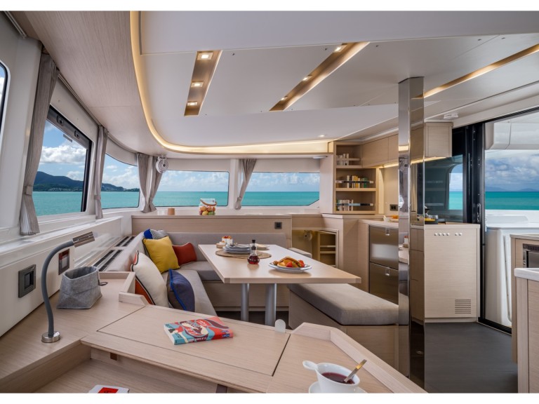 Yacht hire Gouvia cheap Lagoon 46