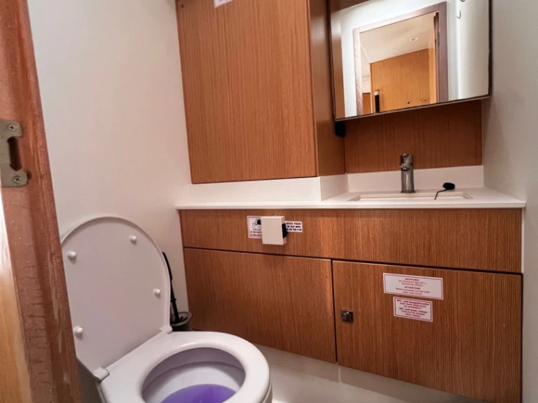 Yacht charter Lávrio - Bavaria Bavaria C50 Style on SamBoat