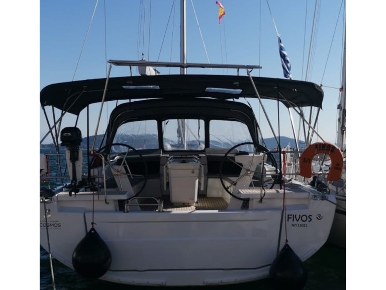 Charter a Bénéteau Oceanis 46.1 in Préveza on Samboat
