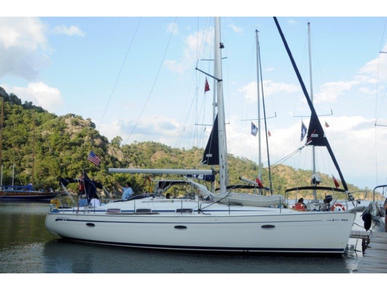 Bavaria Bavaria 42 Cruiser charter bareboat or skippered in  Lávrio