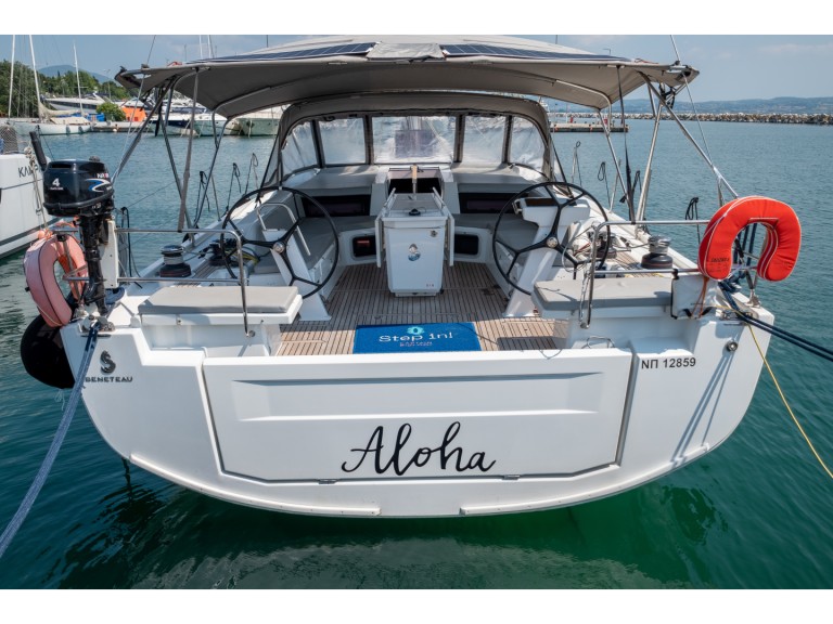 Sailboat to hire Lefkáda at the best price