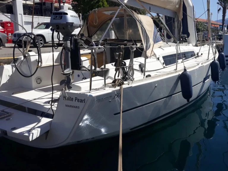 Sailboat to hire Marmaris (district) at the best price