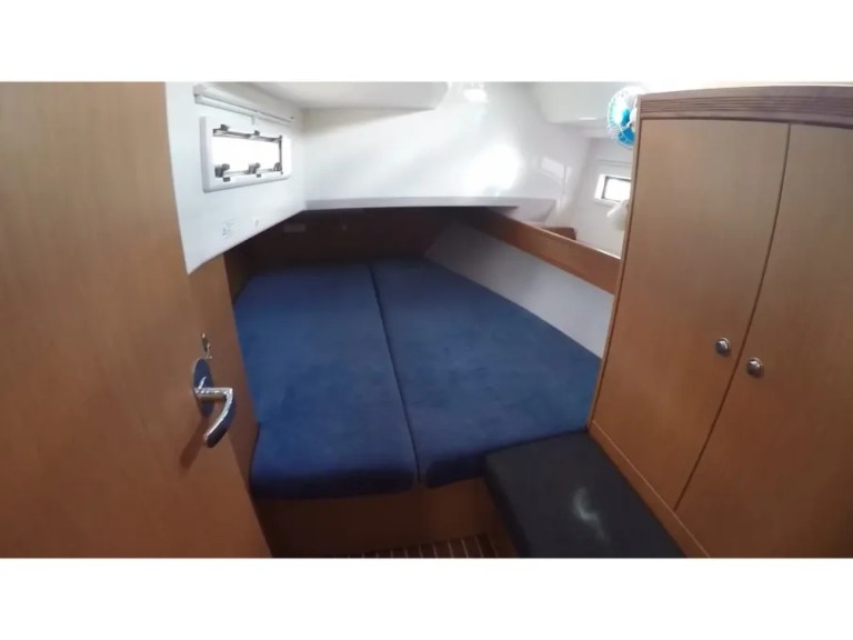 Yacht charter Lefkáda - Bavaria Bavaria 40 on SamBoat