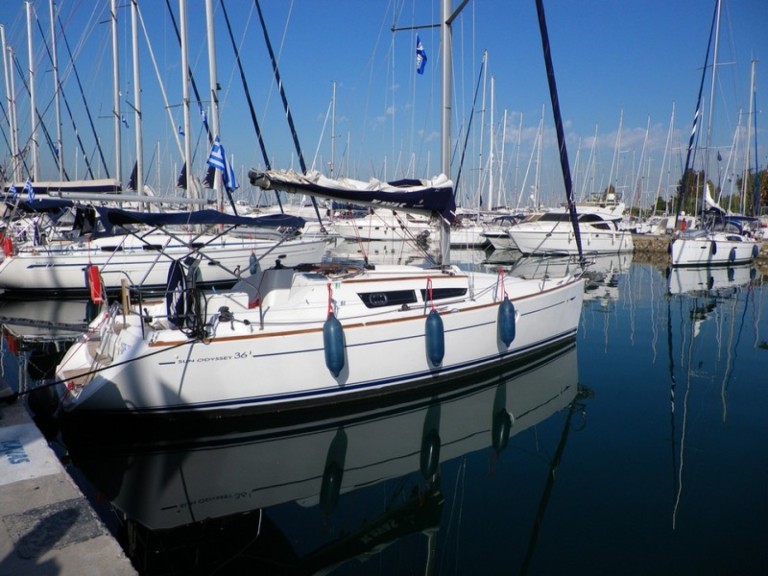 Hire a Jeanneau Sun Odyssey 36i Lefkáda