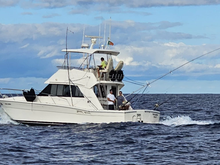 Motorboat hire in Ponta Delgada (São Pedro) - Riviera Riviera 39 Open Flybridge