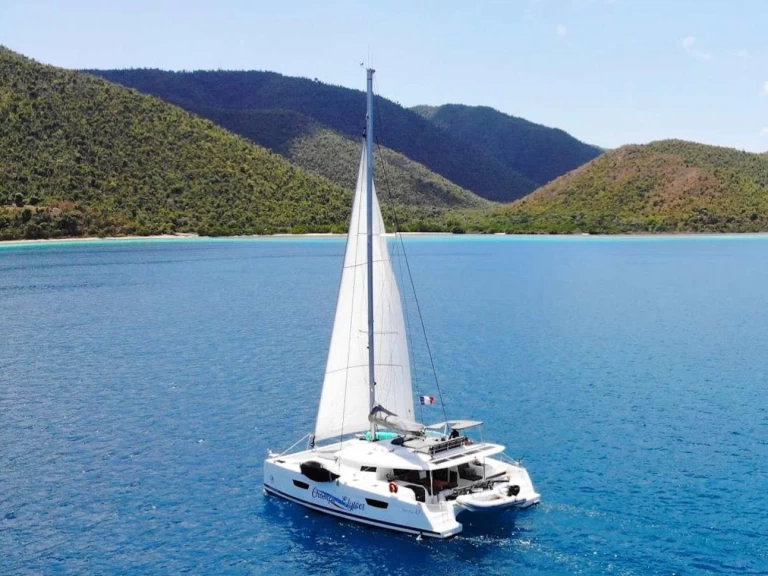 Yacht hire Road Town cheap Saona 47