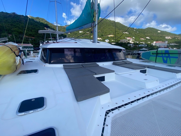 Yacht charter Road Town - Fountaine Pajot Saba 50 on SamBoat