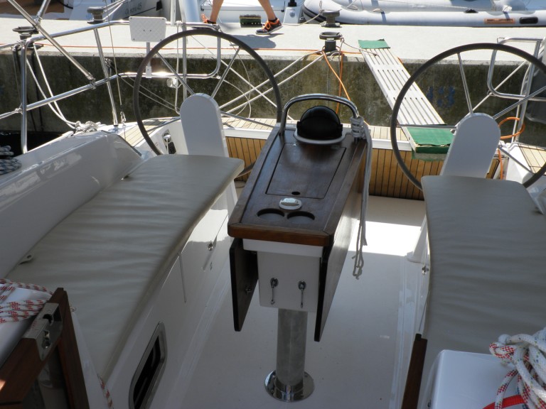 Yacht charter Sukošan - Bavaria Cruiser 34 on SamBoat