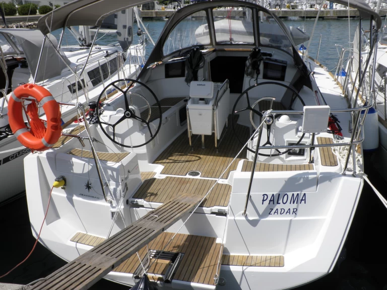 Hire Sailboat with or without skipper Jeanneau Sukošan