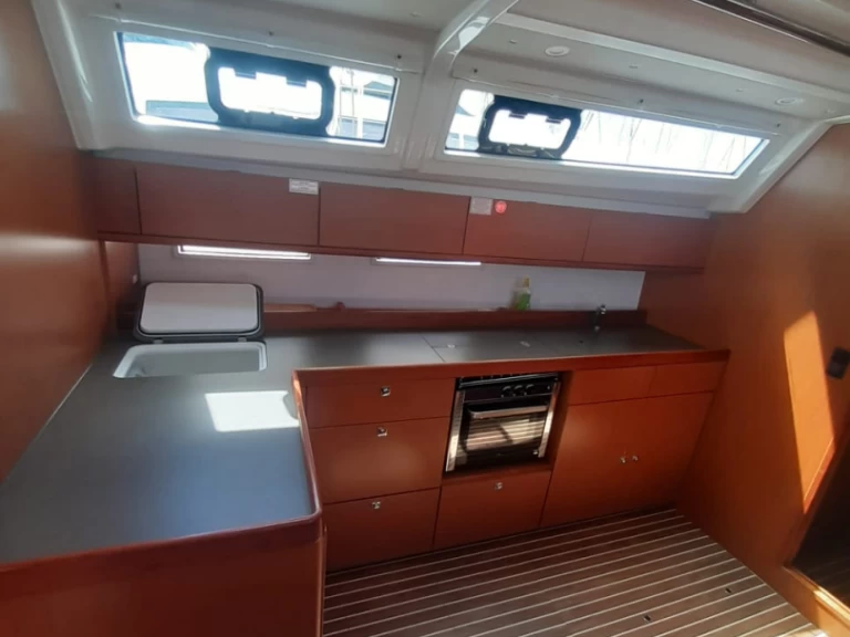 Charter a Bavaria Cruiser 46 in Sukošan on Samboat