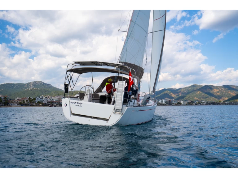 Sailboat hire in Marmaris - Dufour Dufour 335 Grand Large