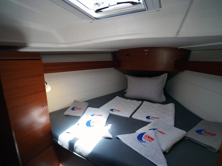 Charter a Dufour Dufour 335 Grand Large in Marmaris on Samboat