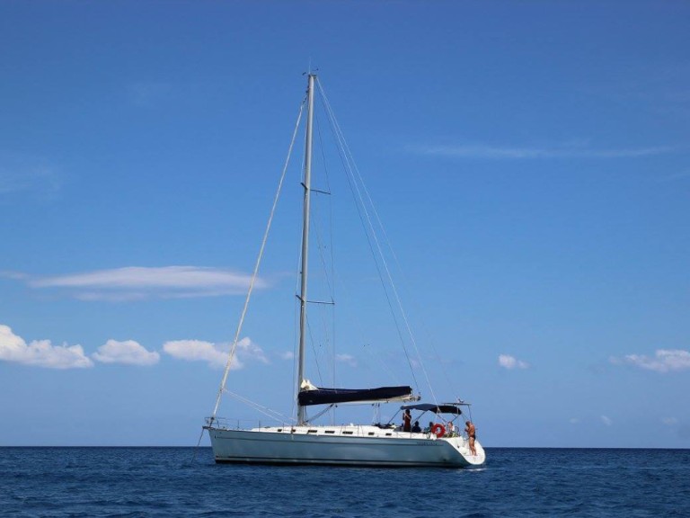 Hire Sailboat with or without skipper Bénéteau Alimos