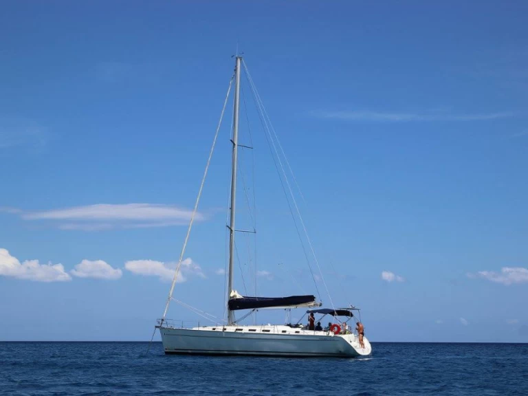 Hire Sailboat with or without skipper Bénéteau Alimos
