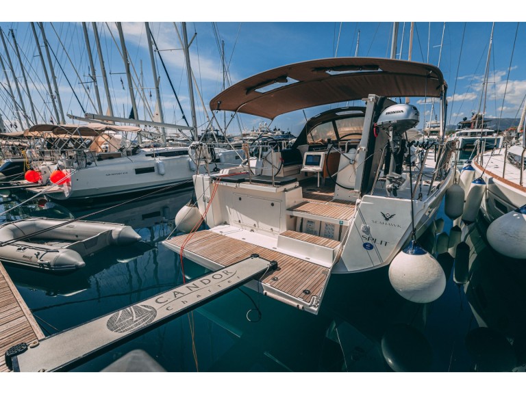 Hire Sailboat Dufour with a boat licence