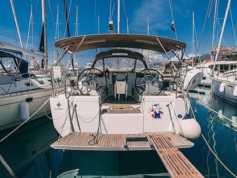 Hire a Jeanneau Sun Odyssey 419 Kaštel Gomilica
