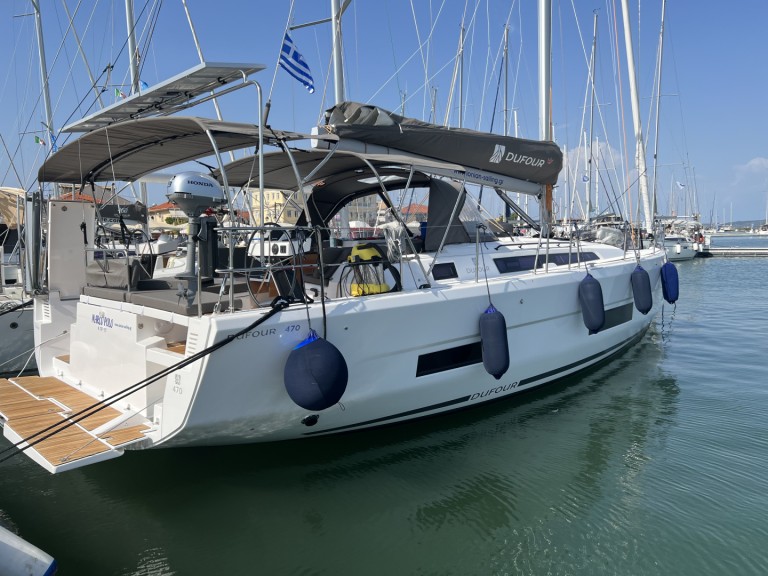 Hire a Dufour Dufour 470 Lefkáda
