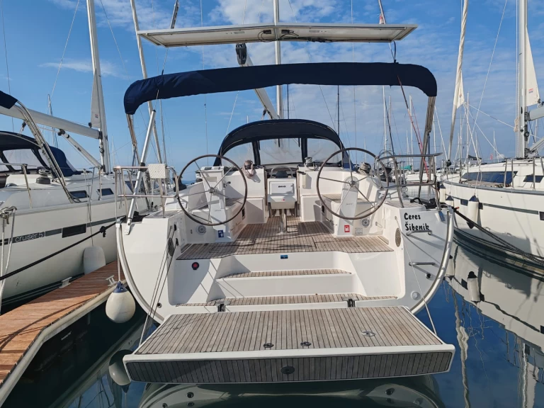 Hire Sailboat with or without skipper Bavaria Drage