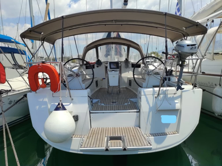 Jeanneau Sun Odyssey 439 charter bareboat or skippered in  Alimos