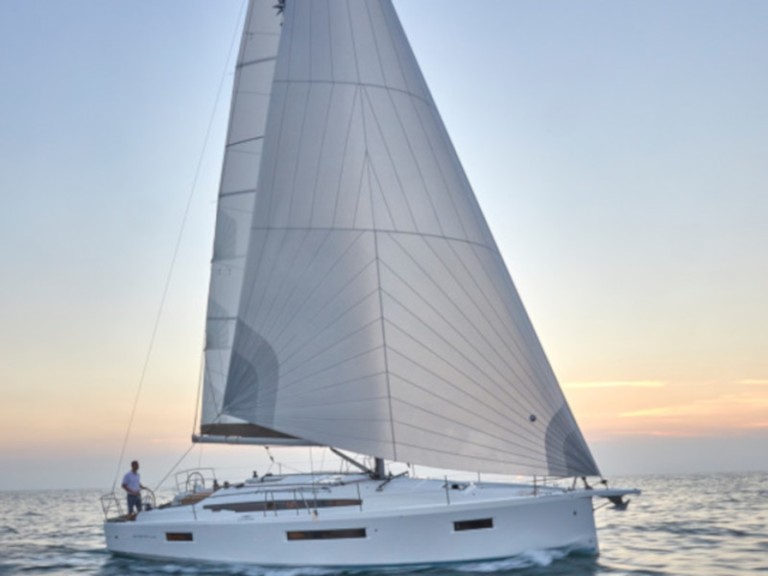 Charter a Jeanneau Sun Odyssey 410 in Lefkáda on Samboat