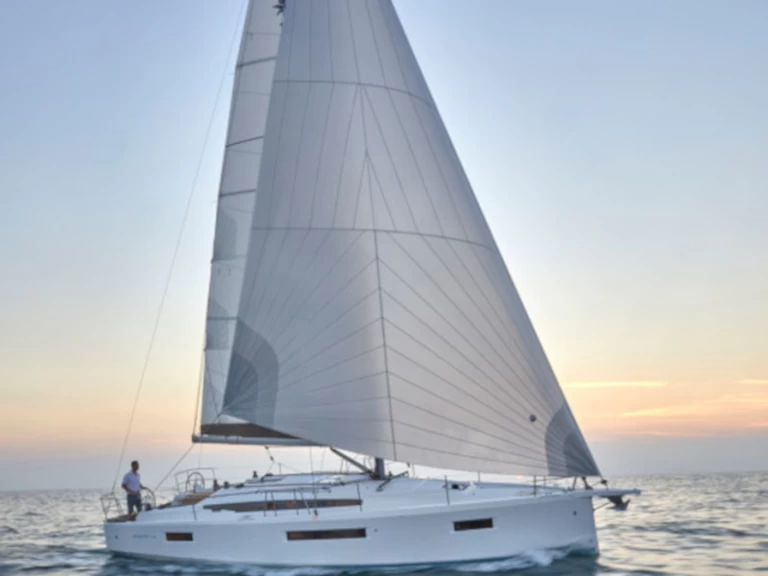 Charter a Jeanneau Sun Odyssey 410 in Lefkáda on Samboat