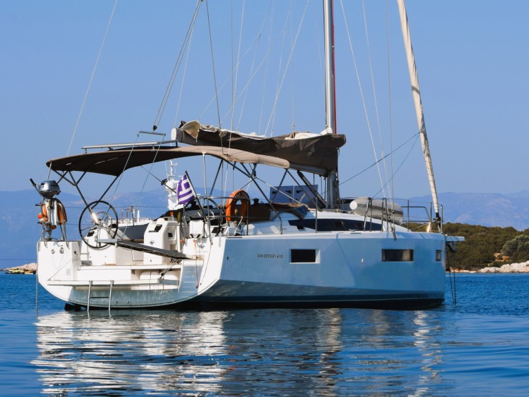 Yacht hire Alimos cheap Sun Odyssey 410