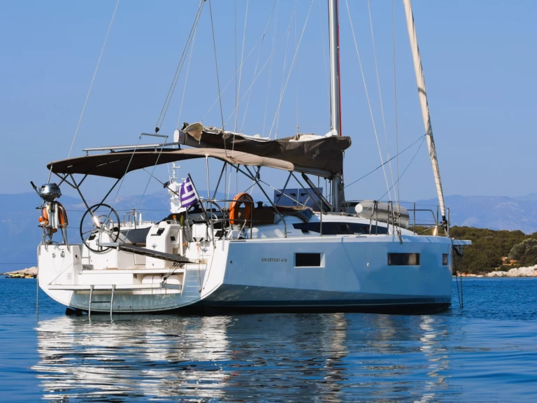 Yacht hire Alimos cheap Sun Odyssey 410