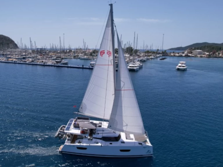 Hire Catamaran Fountaine Pajot with a boat licence