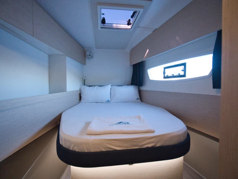 Yacht charter Marmaris - Fountaine Pajot Astrea 42 on SamBoat
