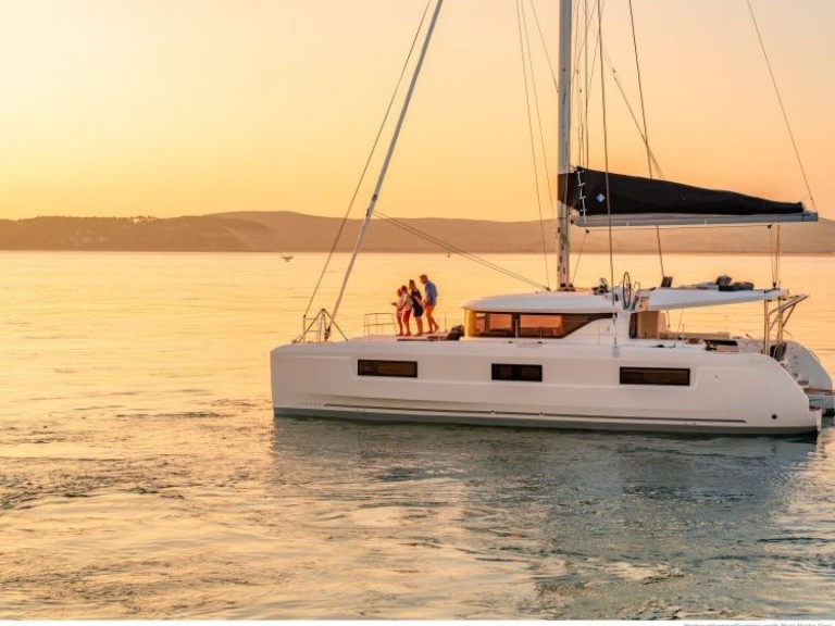 Catamaran hire in Capo d'Orlando - Lagoon Lagoon 46