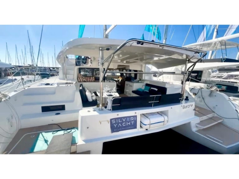 Catamaran hire in Salerno - Lagoon Lagoon 46