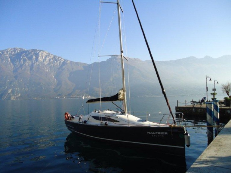 Sailboat hire in Malcesine - Nautiner Nautiner 30S Race