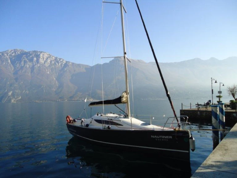 Sailboat hire in Malcesine - Nautiner Nautiner 30S Race