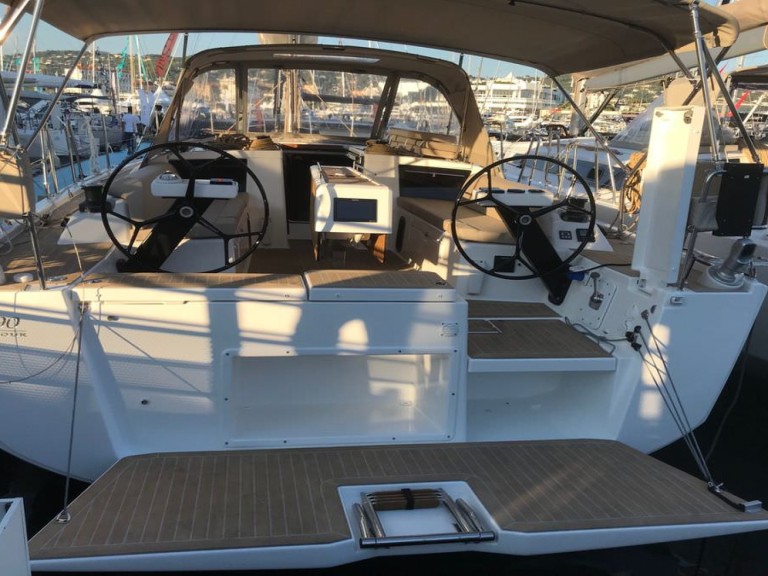 Hire Sailboat Dufour with a boat licence